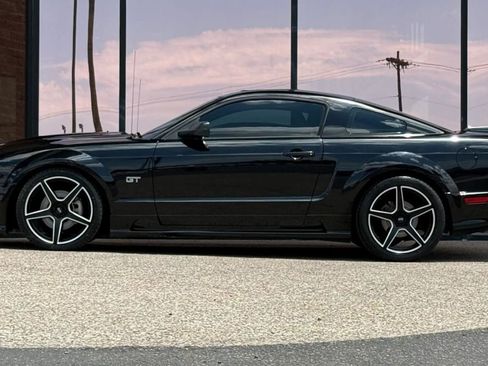Used 2007 Ford Mustang GT Premium RWD image 5