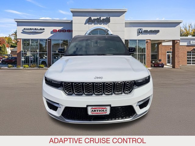 Certified 2022 Jeep Grand Cherokee Summit w/ Adv Protech Group IV AWD/4WD image 3