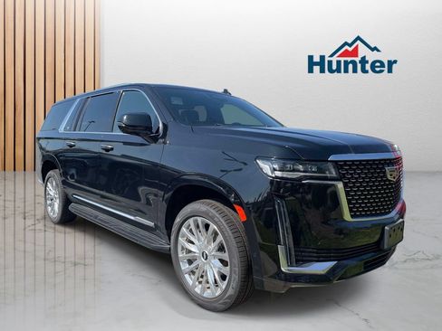 Used 2023 Cadillac Escalade ESV Premium Luxury RWD image 1