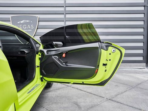 Used 2022 Lamborghini Huracan STO image 32