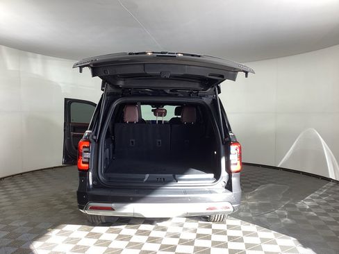 Used 2022 Ford Expedition Max Limited image 35
