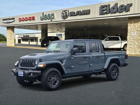 New 2025 Jeep Gladiator Sport image 3