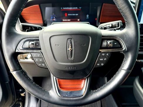 Used 2024 Lincoln Navigator Reserve AWD/4WD image 11