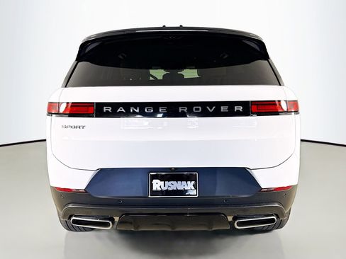 Used 2025 Land Rover Range Rover Sport SE AWD/4WD image 6