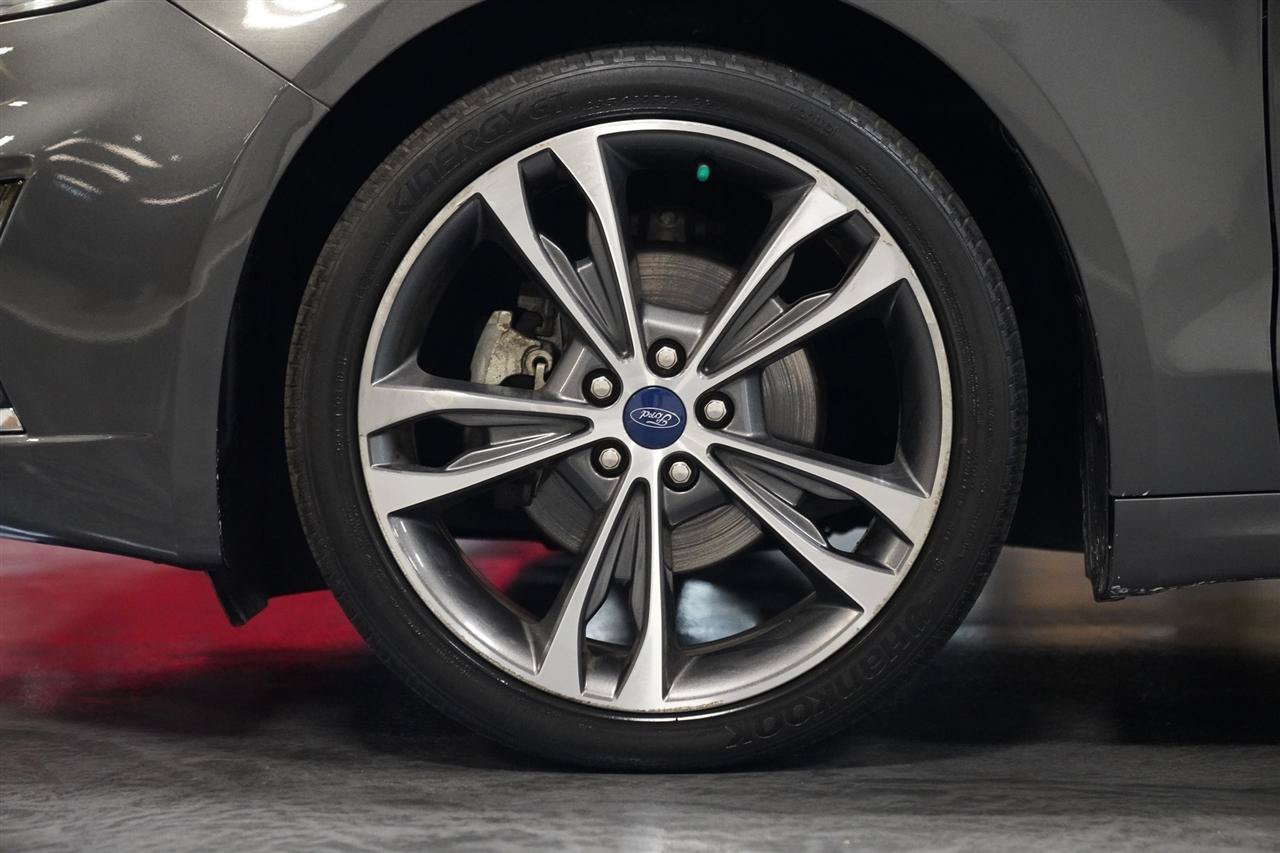 Used 2020 Ford Fusion Titanium AWD/4WD image 8