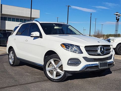 Used 2019 Mercedes-Benz GLE 400 GLE 400 image 3