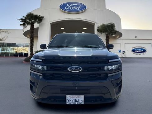 Certified 2023 Ford Expedition Limited AWD/4WD image 3