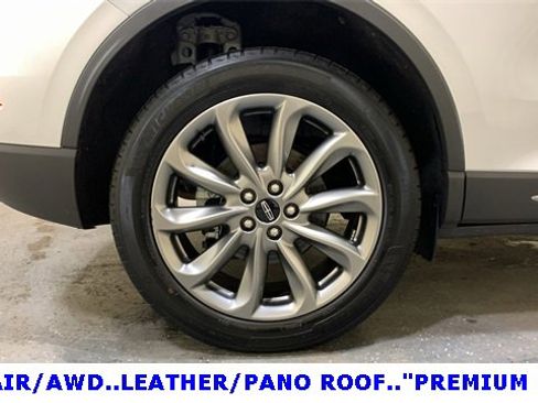 Used 2022 Lincoln Corsair AWD w/ Premium Package image 16