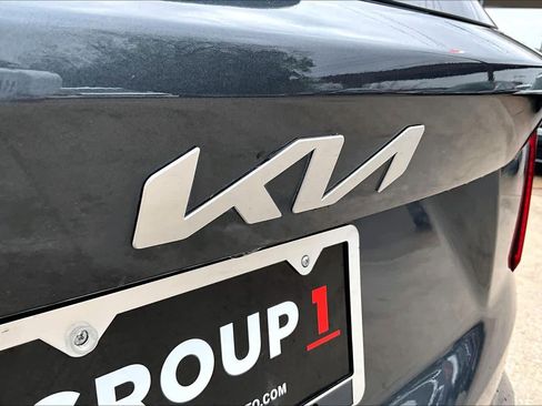 Used 2022 Kia Sorento EX w/ Panoramic Sunroof Package image 10