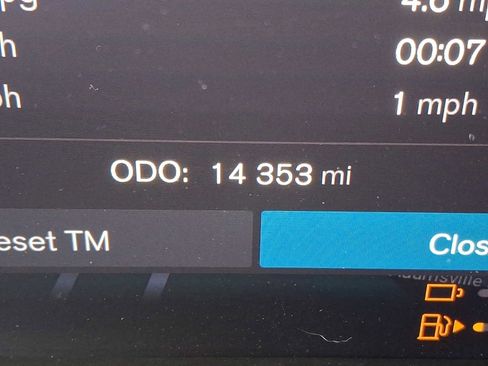 Used 2024 Volvo XC60 T8 Ultimate w/ Protection Package Premier image 17