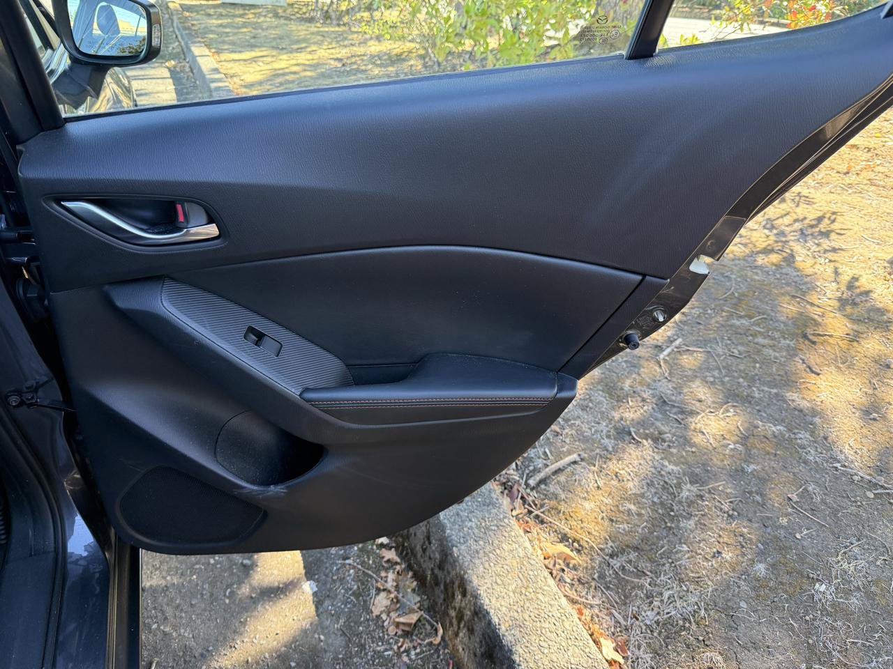 Used 2014 MAZDA MAZDA3 s Touring FWD image 17