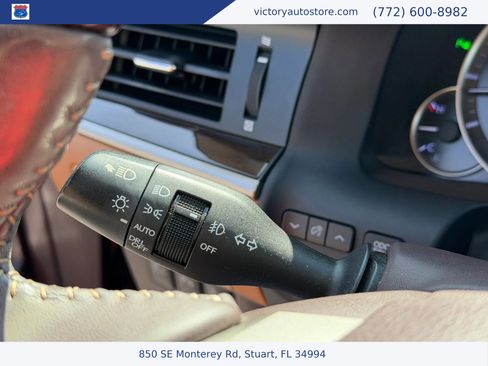 Used 2018 Lexus ES 350 w/ Luxury Package w/Wood Trim FWD image 24
