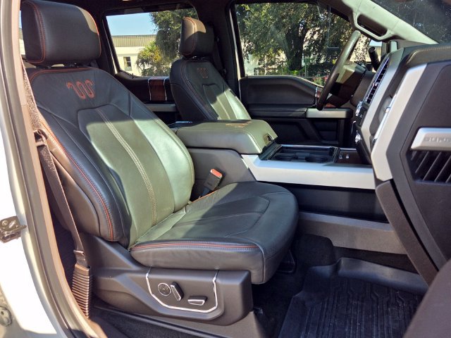 Used 2017 Ford F250 King Ranch w/ King Ranch Ultimate Package AWD/4WD image 16