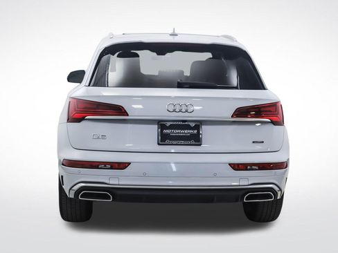 Used 2023 Audi Q5 2.0T Premium w/ Convenience Package AWD/4WD image 4
