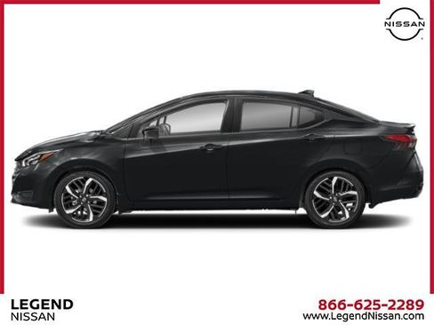 New 2025 Nissan Versa SR w/ Trunk Package image 4