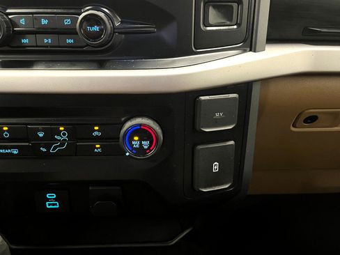 Used 2023 Ford F150 XLT image 25