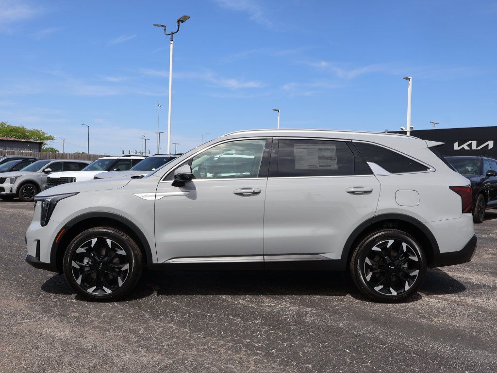 New 2026 Kia Sorento EX AWD/4WD image 4