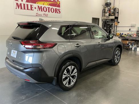 Used 2021 Nissan Rogue SV AWD/4WD image 7