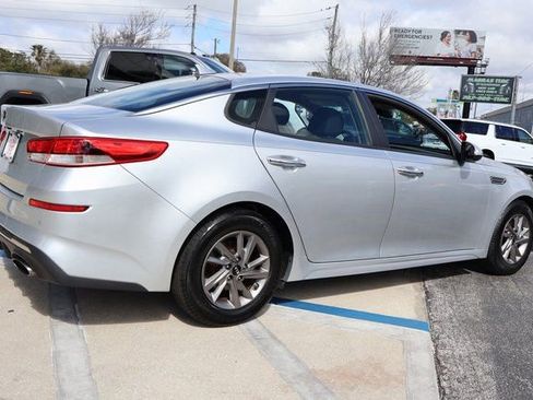 Used 2020 Kia Optima LX image 7