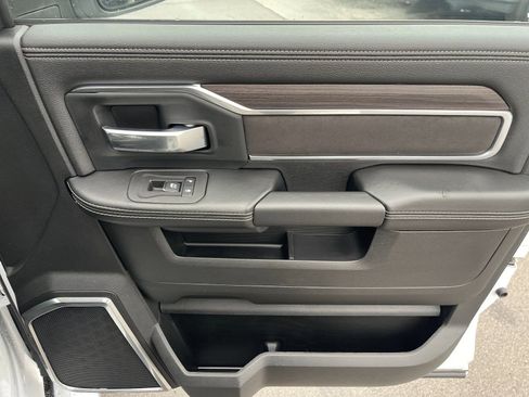 Used 2025 RAM 2500 Laramie image 18