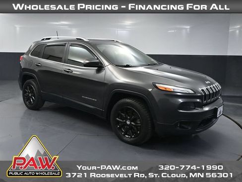 Used 2016 Jeep Cherokee Latitude w/ North All-Season Group AWD/4WD image 1