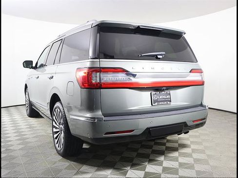 Used 2019 Lincoln Navigator Reserve AWD/4WD image 4
