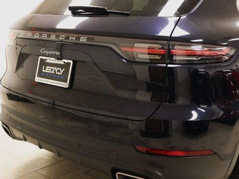 Used 2020 Porsche Cayenne Turbo AWD/4WD image 98