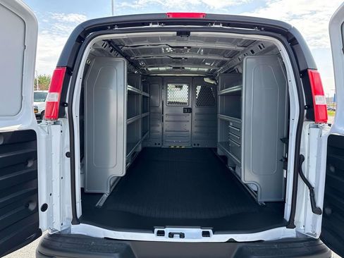 New 2026 Chevrolet Express 2500 w/ Driver Convenience Package RWD image 11