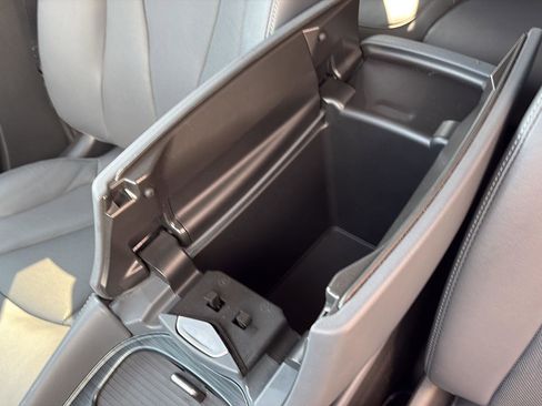 Used 2019 Buick Envision Essence image 18