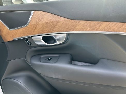 Certified 2024 Volvo XC90 B5 Plus image 26