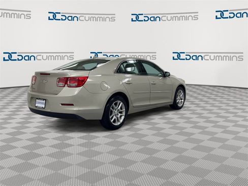 Used 2014 Chevrolet Malibu LT w/ Power Convenience Package image 8