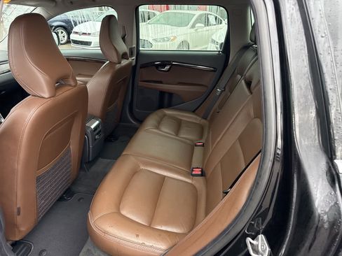 Used 2016 Volvo XC70 T5 Premier image 16