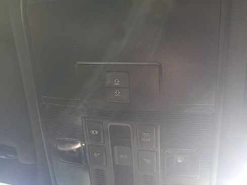 Certified 2021 Volkswagen Tiguan SEL Premium R-Line image 12