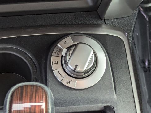 Used 2022 Toyota 4Runner Limited image 26