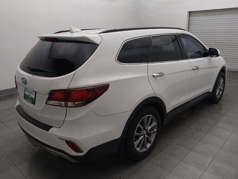 Used 2018 Hyundai Santa Fe SE FWD image 9