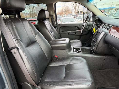 Used 2010 GMC Sierra 2500 SLT w/ SLT Convenience Package image 19