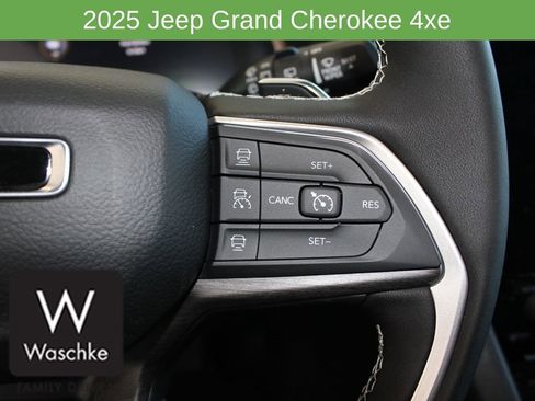 New 2025 Jeep Grand Cherokee Limited 4xe w/ Trailer Tow Package AWD/4WD image 30