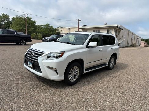 Used 2015 Lexus GX 460 w/ Premium Package AWD/4WD image 4