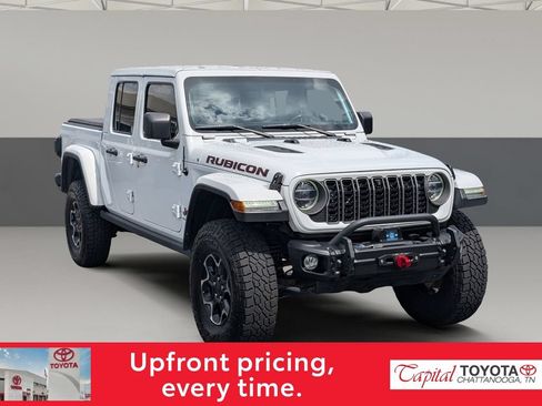 Used 2021 Jeep Gladiator Rubicon AWD/4WD image 2