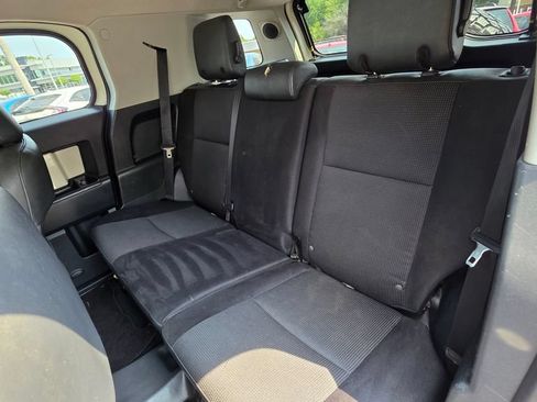 Used 2011 Toyota FJ Cruiser 4WD w/ Upgrade Pkg image 19