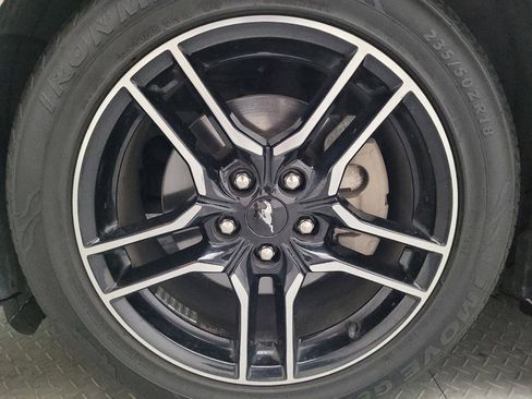 Used 2020 Ford Mustang Premium image 31