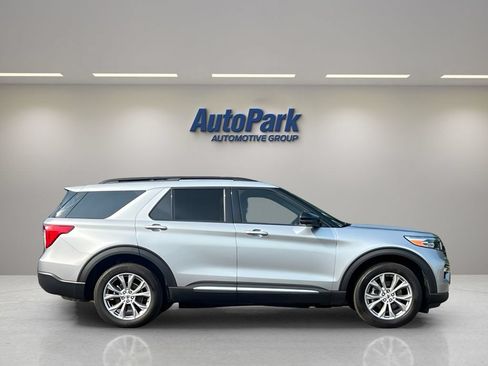 Certified 2023 Ford Explorer XLT w/ Equipment Group 202A AWD/4WD image 8