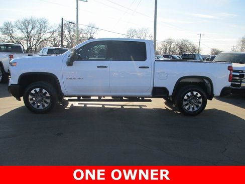 Certified 2024 Chevrolet Silverado 2500 Custom w/ Custom Value Package image 10