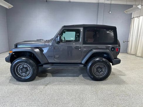 Used 2023 Jeep Wrangler Sport AWD/4WD image 6