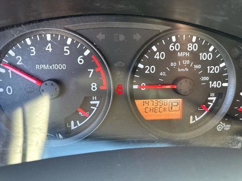 Used 2016 Nissan Frontier SV image 11