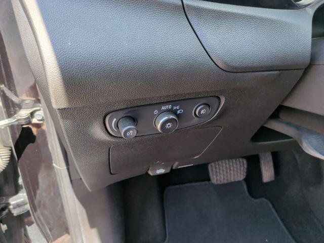 Used 2021 Buick Encore GX Essence FWD image 26