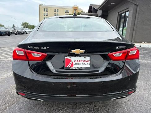 Used 2018 Chevrolet Malibu Premier w/ Premier Sun and Wheel Package FWD image 4