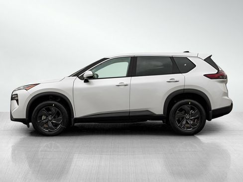 New 2026 Nissan Rogue SV w/ Cold Weather Package AWD/4WD image 4