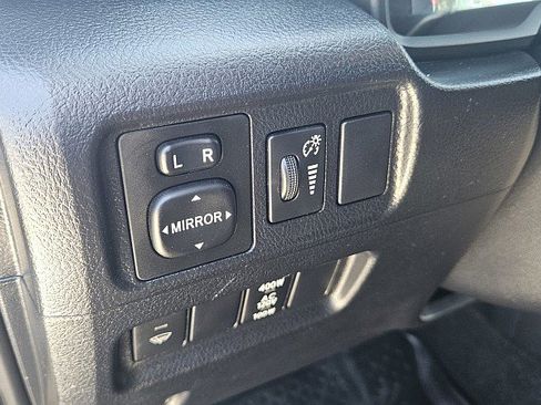 Used 2019 Toyota 4Runner SR5 Premium AWD/4WD image 19
