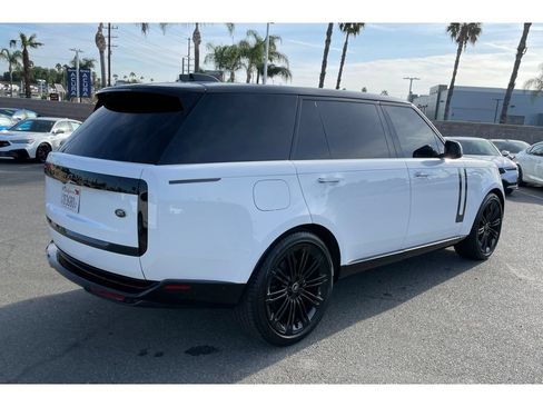 Used 2023 Land Rover Range Rover Long Wheelbase SE AWD/4WD image 5